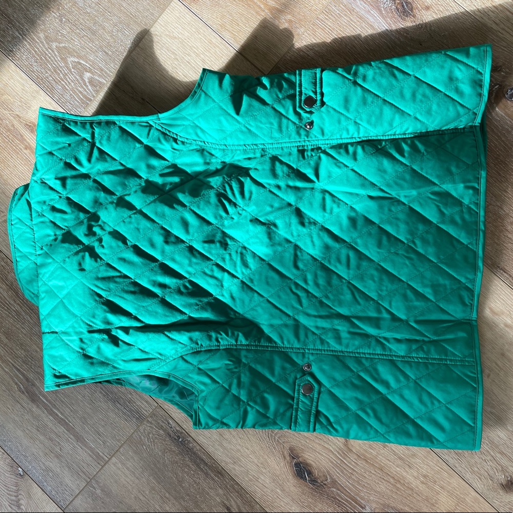 Green Vest Size Medium - Picture 3 of 5
